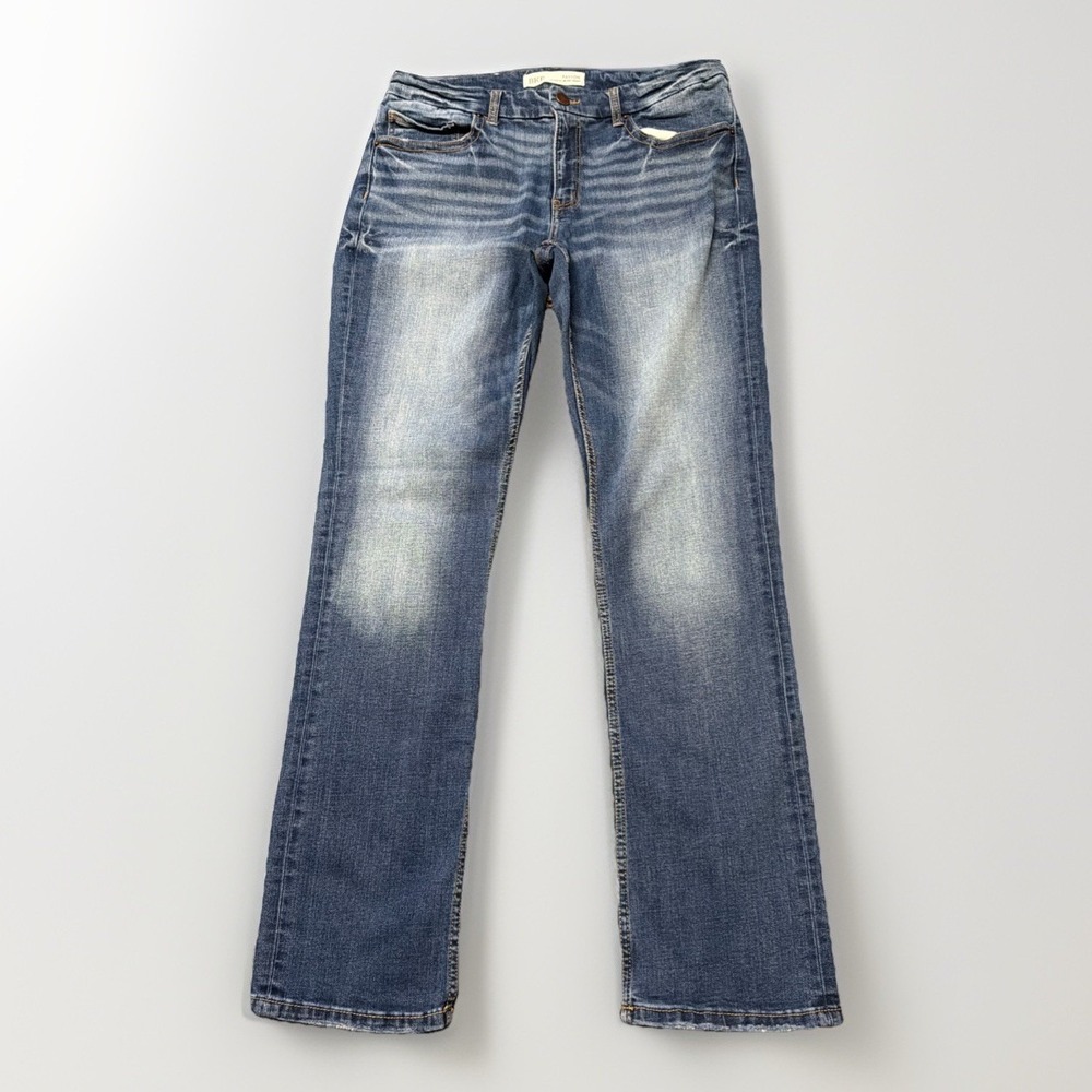 BKE Denim Payton Straight Womens 32x31 Light Blue Distressed Buckle‎